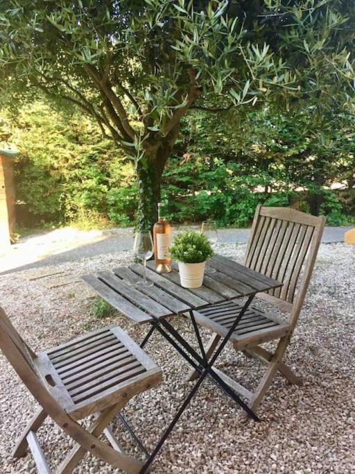 Appartamento Au Calme, Avec Terrasse Et Parking à Village Èze